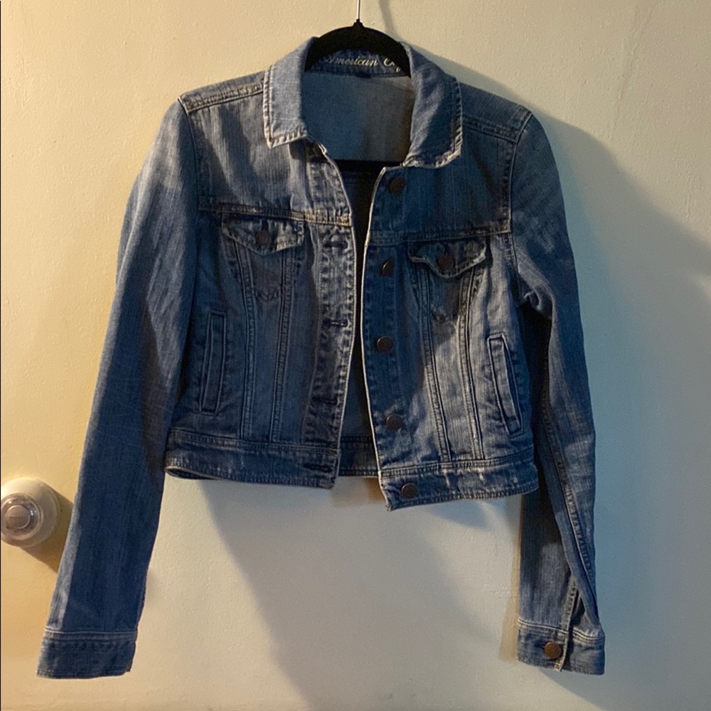 American Eagle Outfitters Blue Cropped Jean Jacket